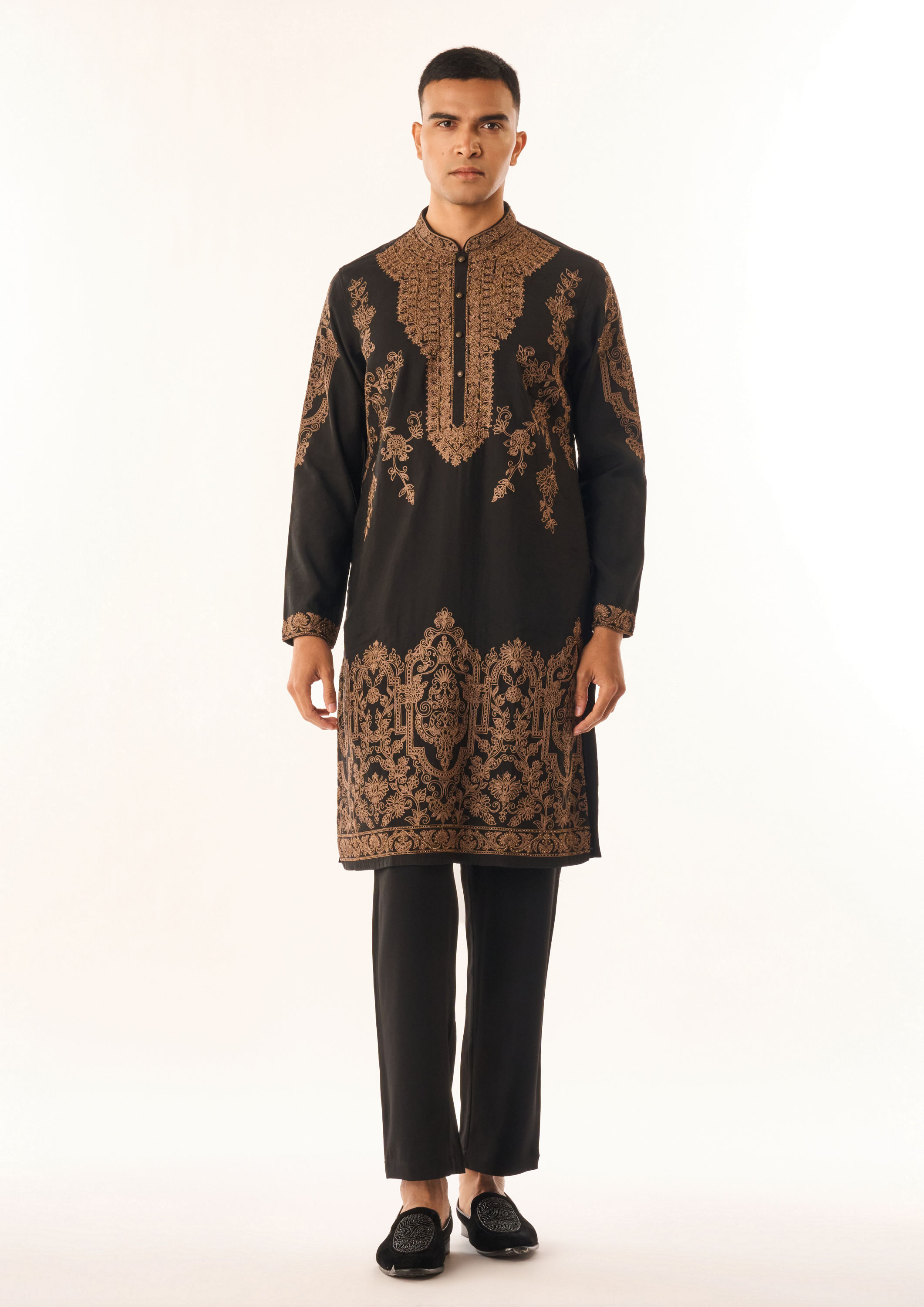 Twamev Men Black Cotton Silk Kurta Set with Embroidery