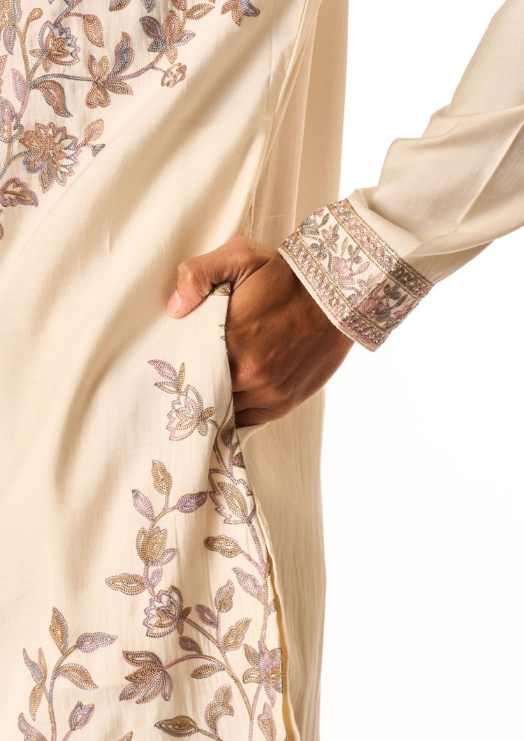 Twamev Men Cream Cotton Silk Kurta Set with Embroidery