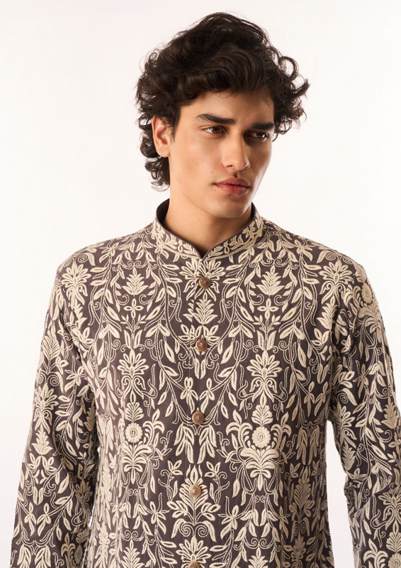 Twamev Men Purple Georgette Kurta Set with Embroidery