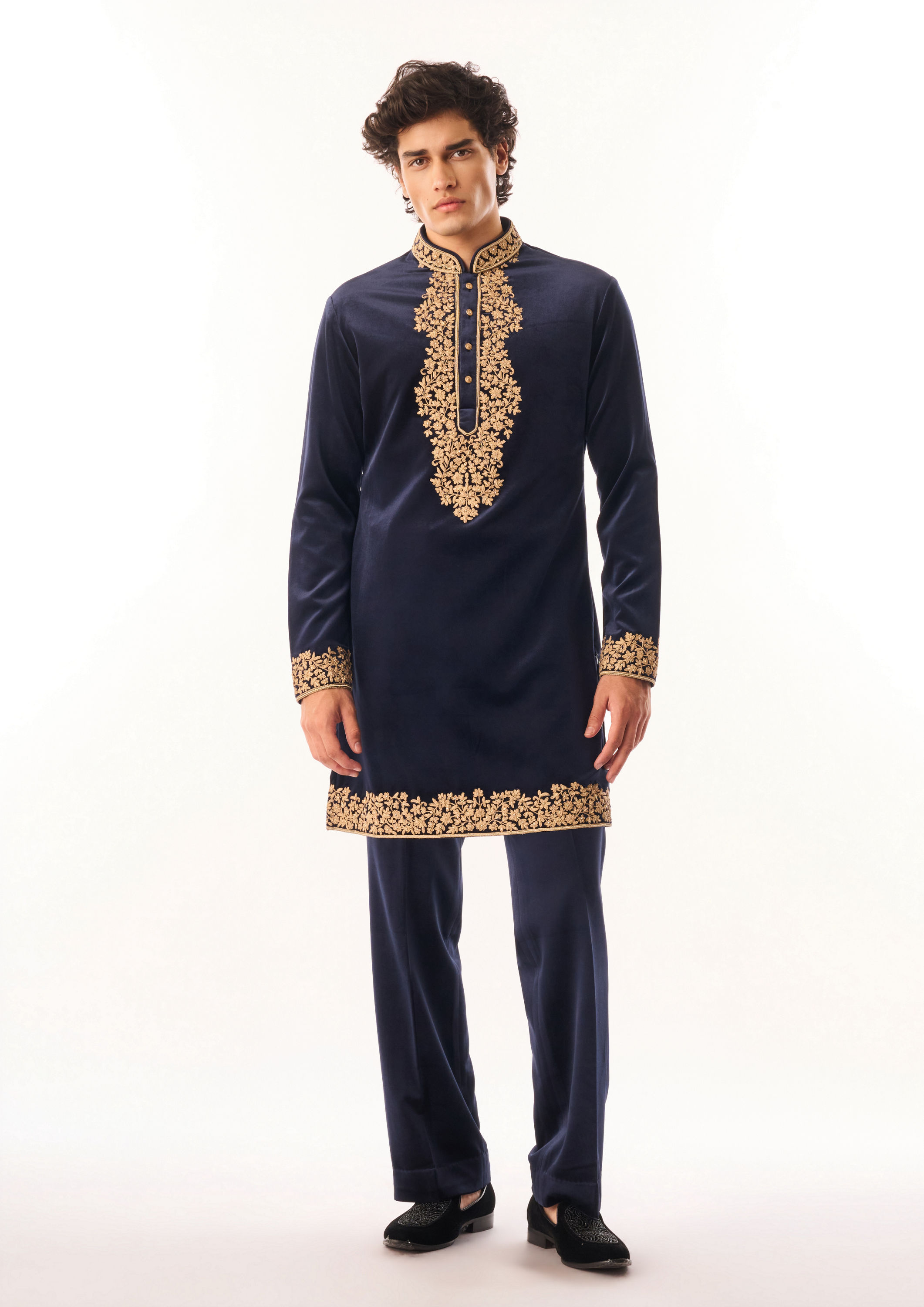 Twamev Men Dark Blue Velvet Kurta Set with Embroidery