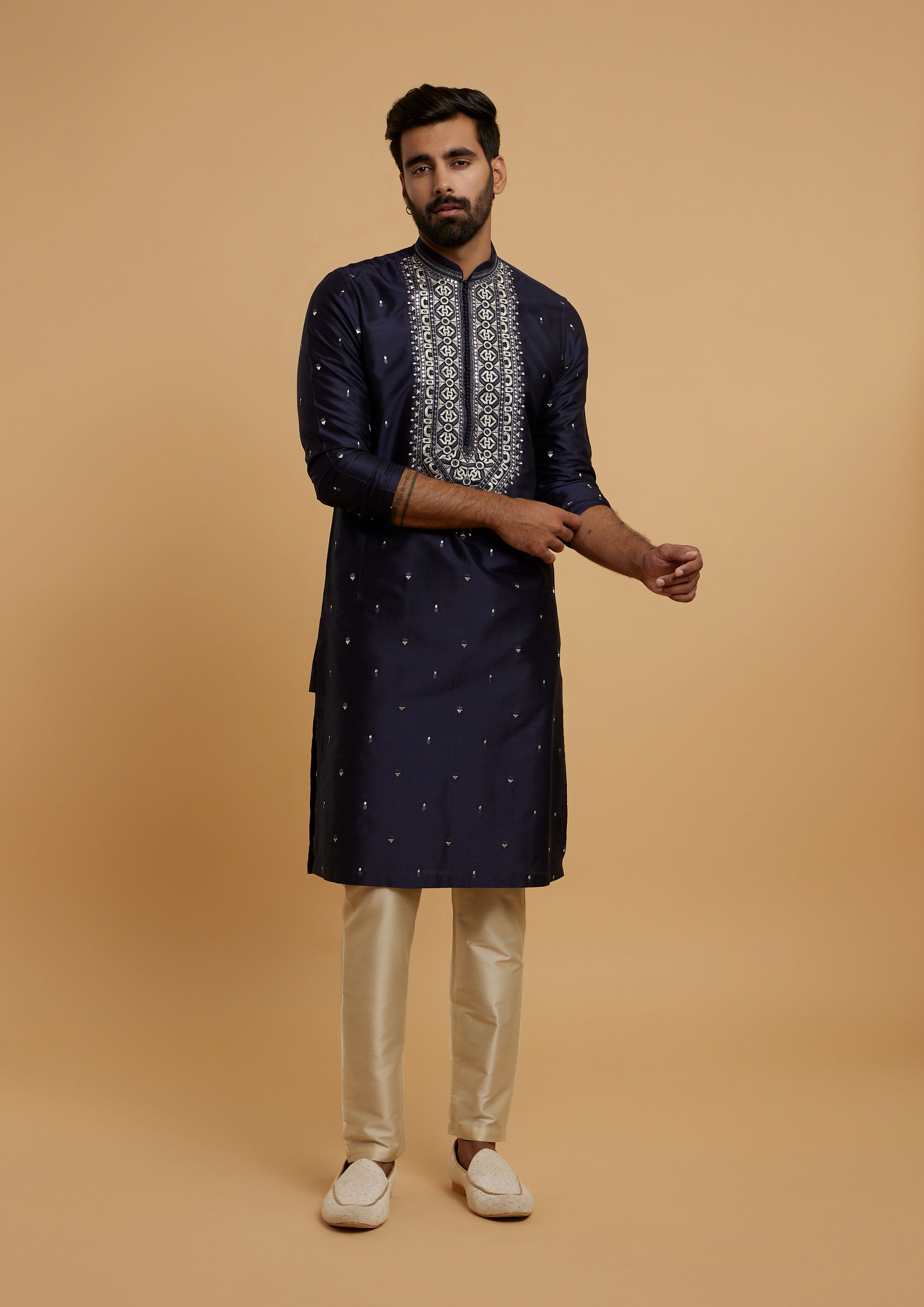 Twamev Men Dark Blue Vibrancy Kurta Pajama