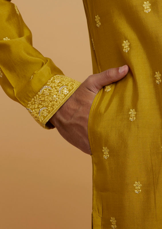 Twamev Men Emerald Elegance Kurta Pajama