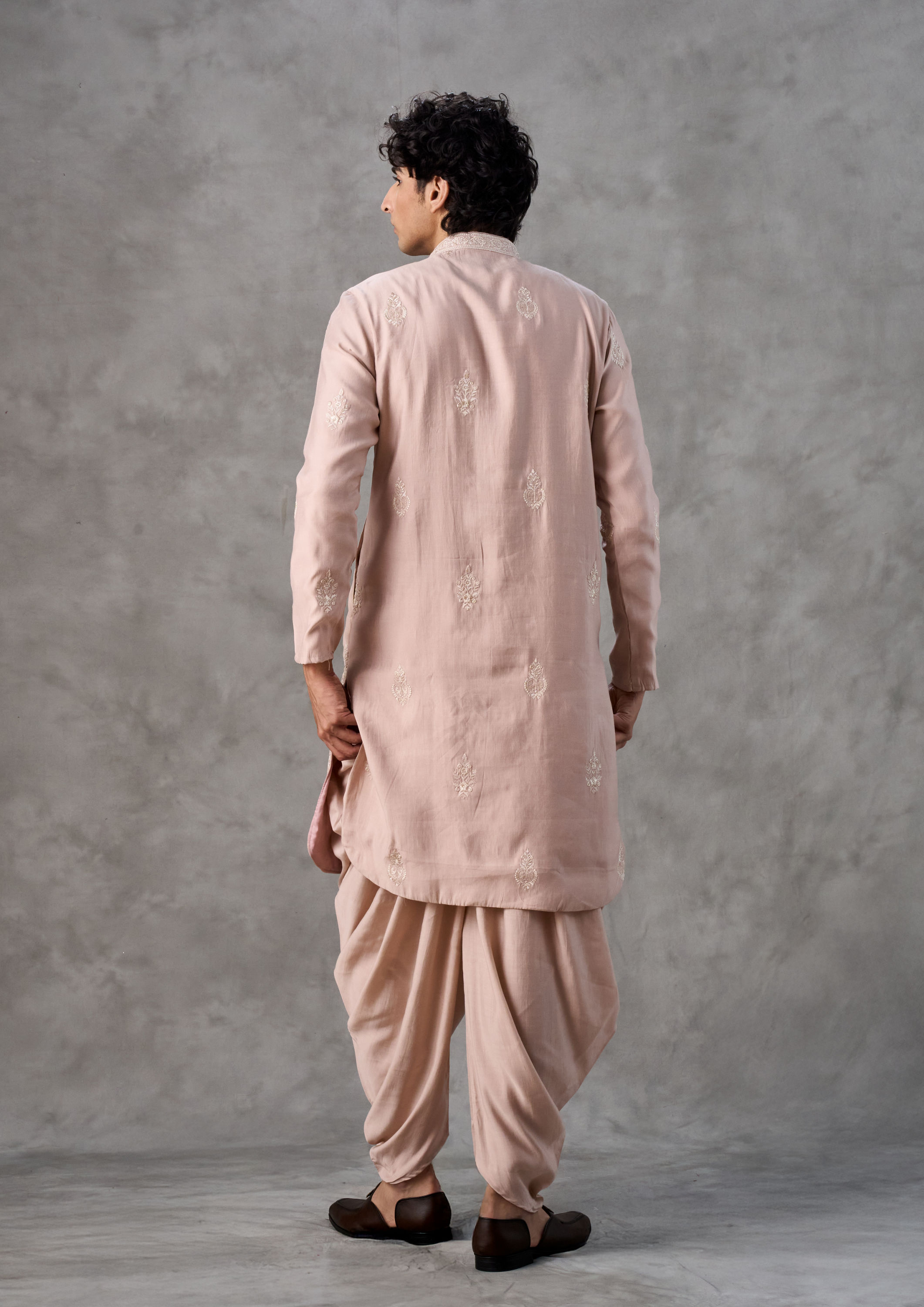Twamev Men Dusty Pink Twirl Kurta Pajama