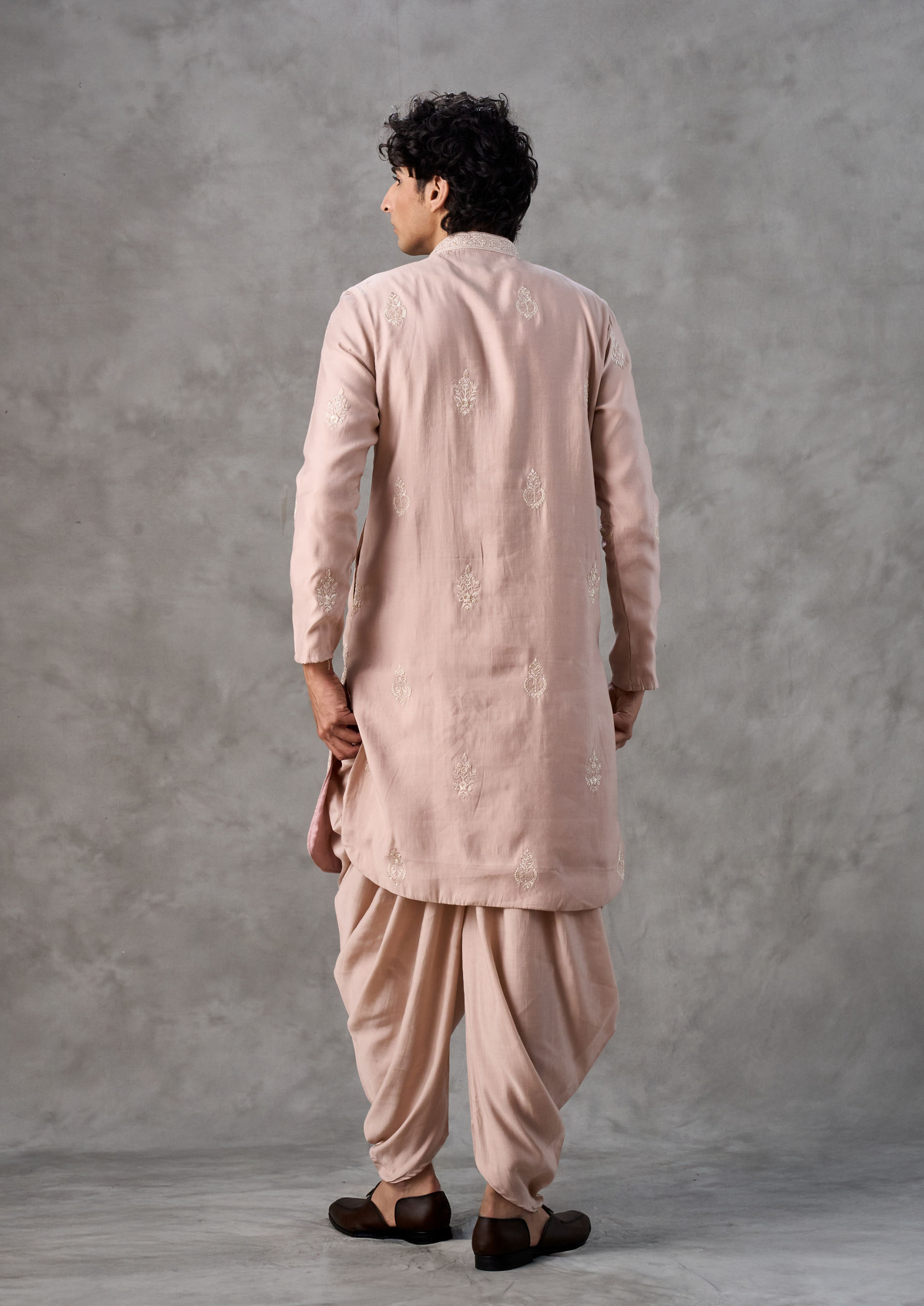 Twamev Men Dusty Pink Twirl Kurta Pajama