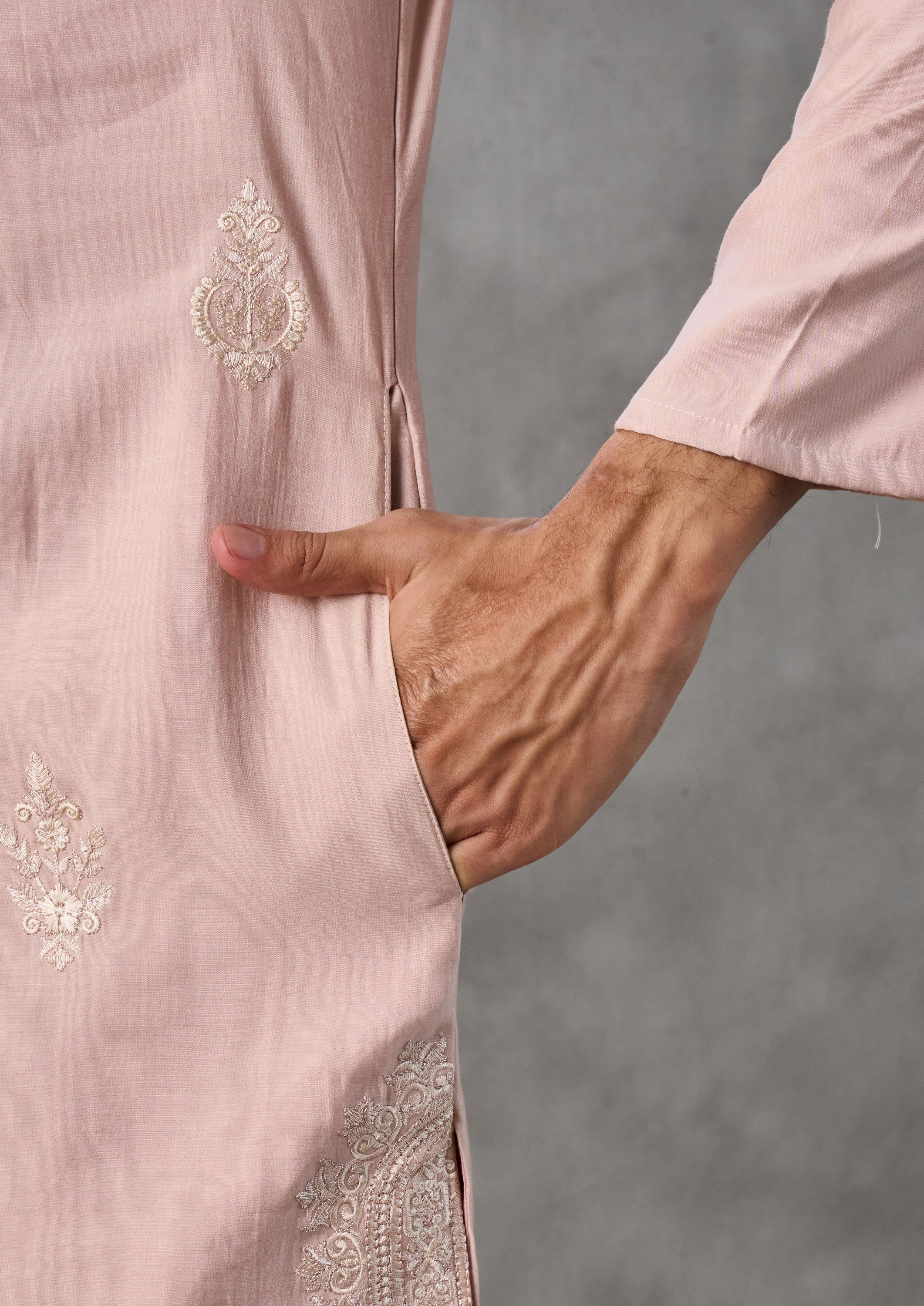 Twamev Men Dusty Pink Twirl Kurta Pajama