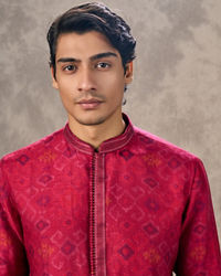 Twamev Men Rani Pink Ikat Silk Printed Kurta Pant Set