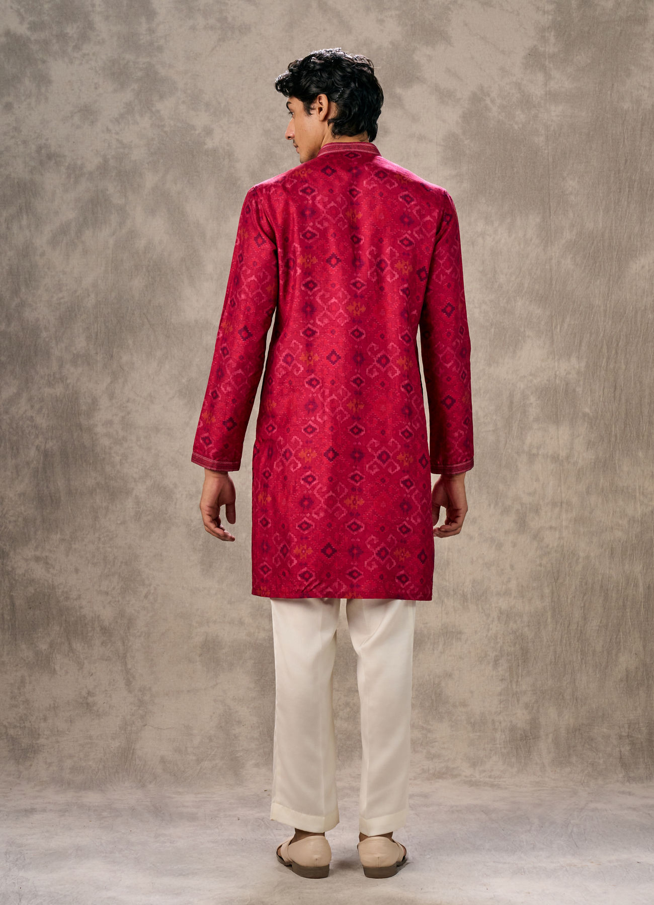 Twamev Men Rani Pink Ikat Silk Printed Kurta Pant Set