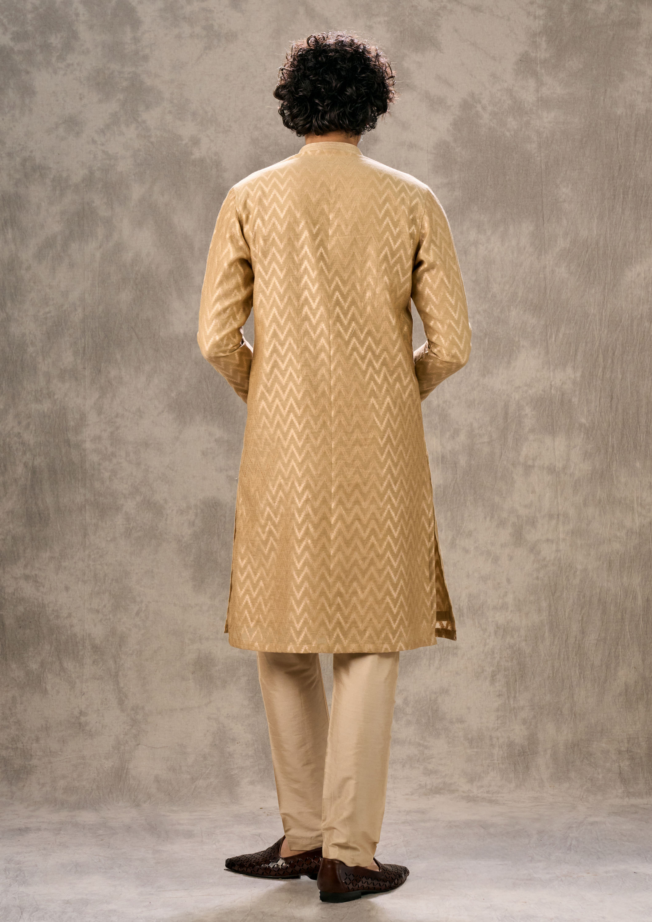 Twamev Men Beige Chanderi Chevron Kurta Set