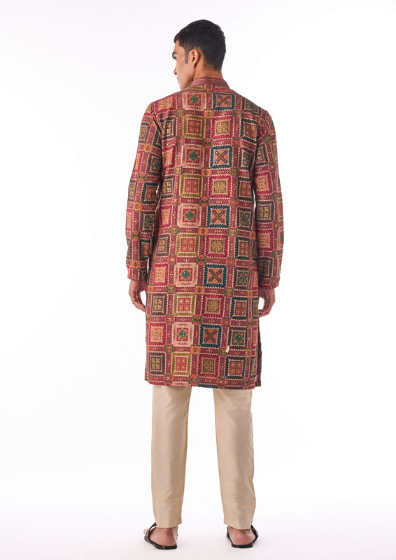 Twamev Men Maroon Geometric Printed Kurta Set