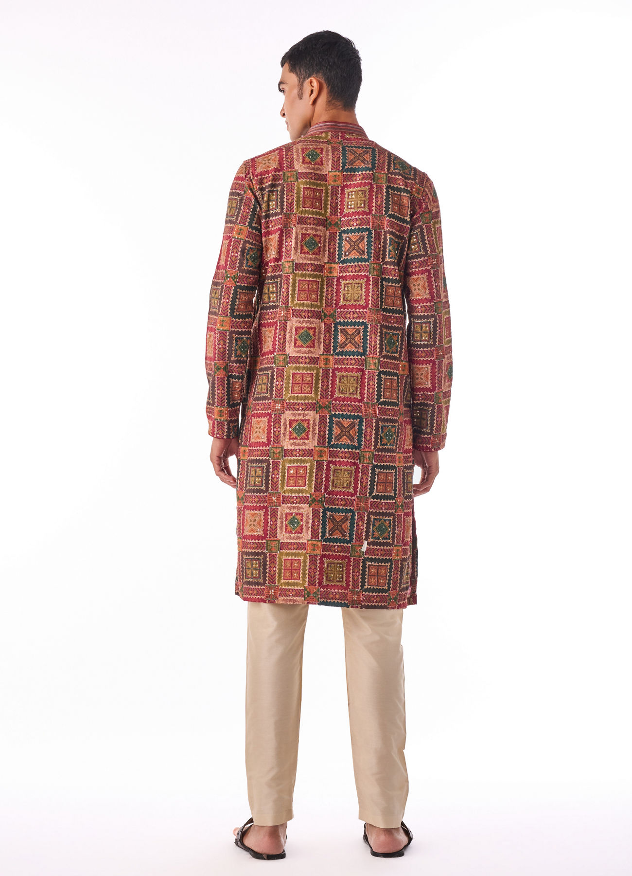 Twamev Men Maroon Geometric Printed Kurta Set