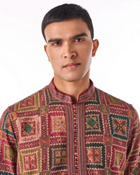 Twamev Men Maroon Geometric Printed Kurta Set