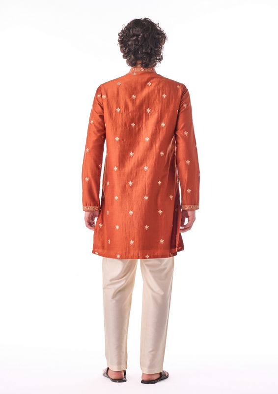 Twamev Men Rust Thread Work Kurta