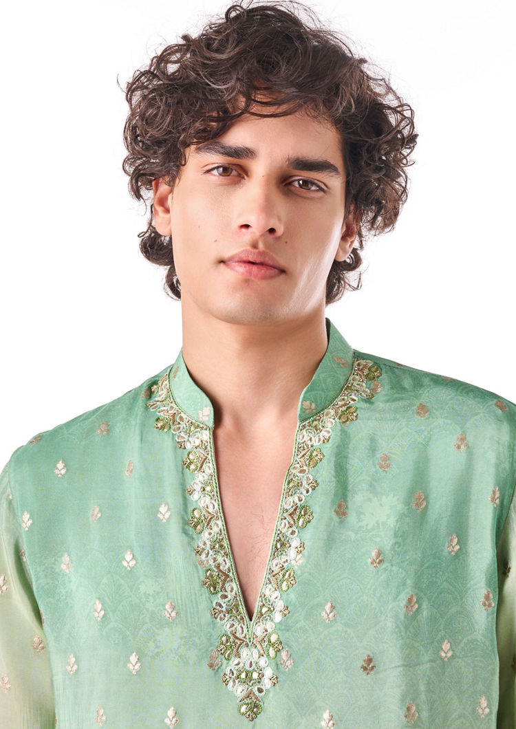 Twamev Men Garden Motif Kurta Set