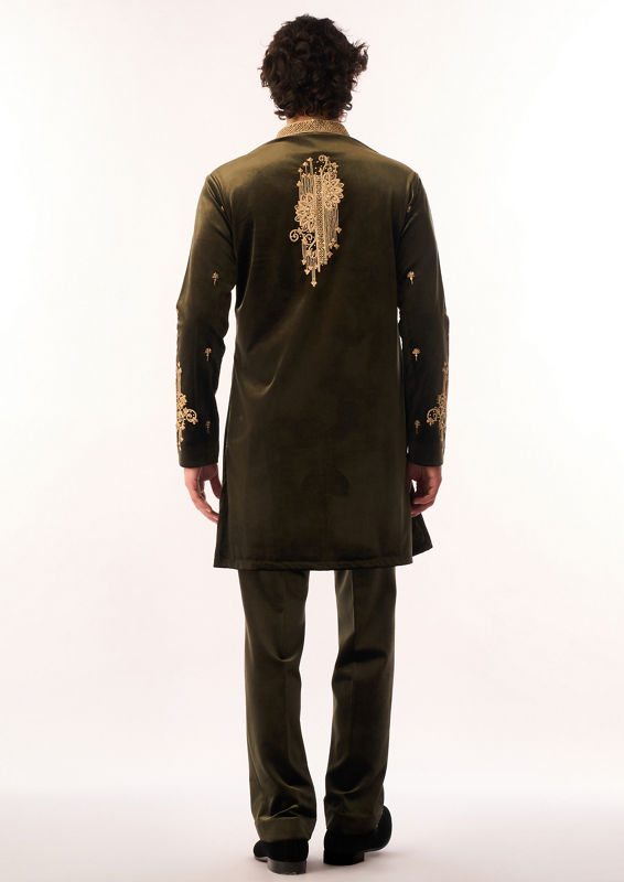 Twamev Men Mehndi Green Velvet Kurta Set with Embroidery