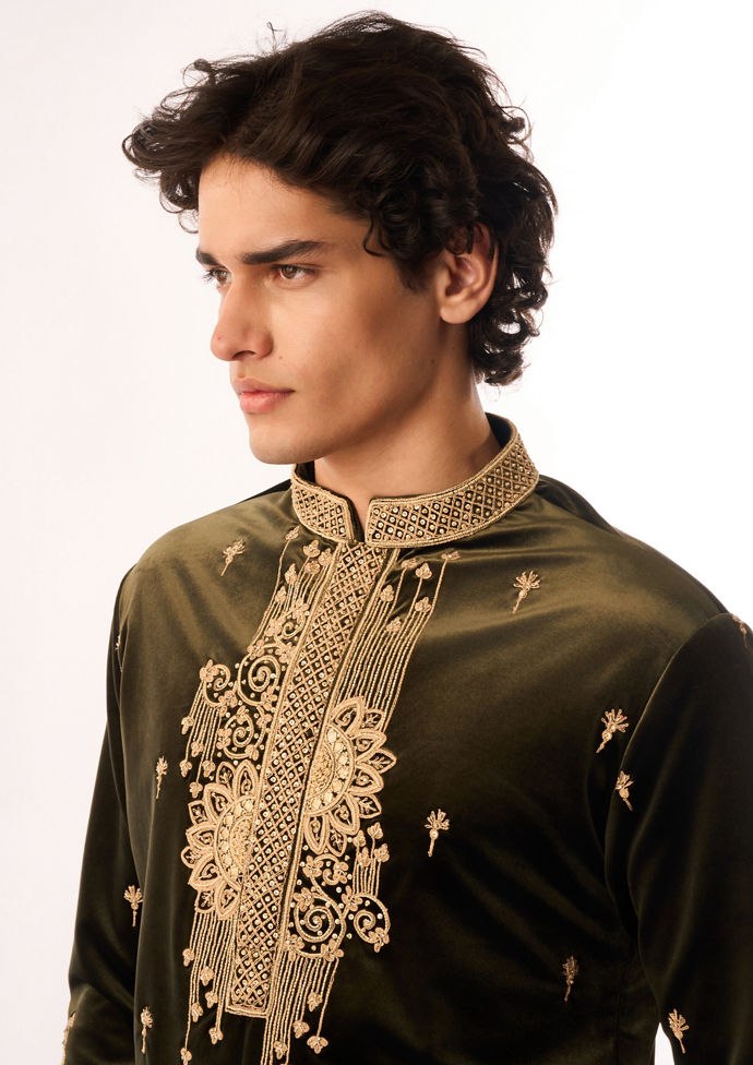 Twamev Men Mehndi Green Velvet Kurta Set with Embroidery