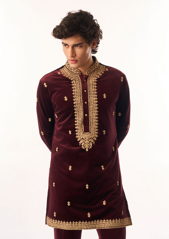 Twamev Men Maroon Velvet Kurta Set with Embroidery