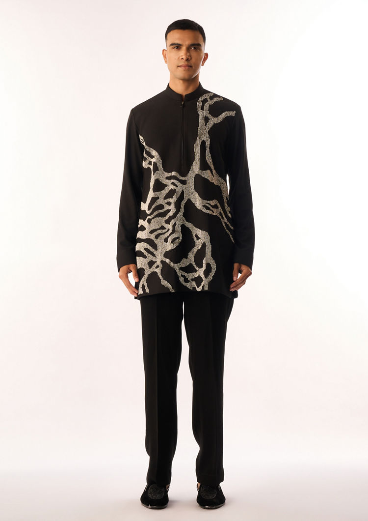 Twamev Men Black Crepe Kurta Set with Embroidery
