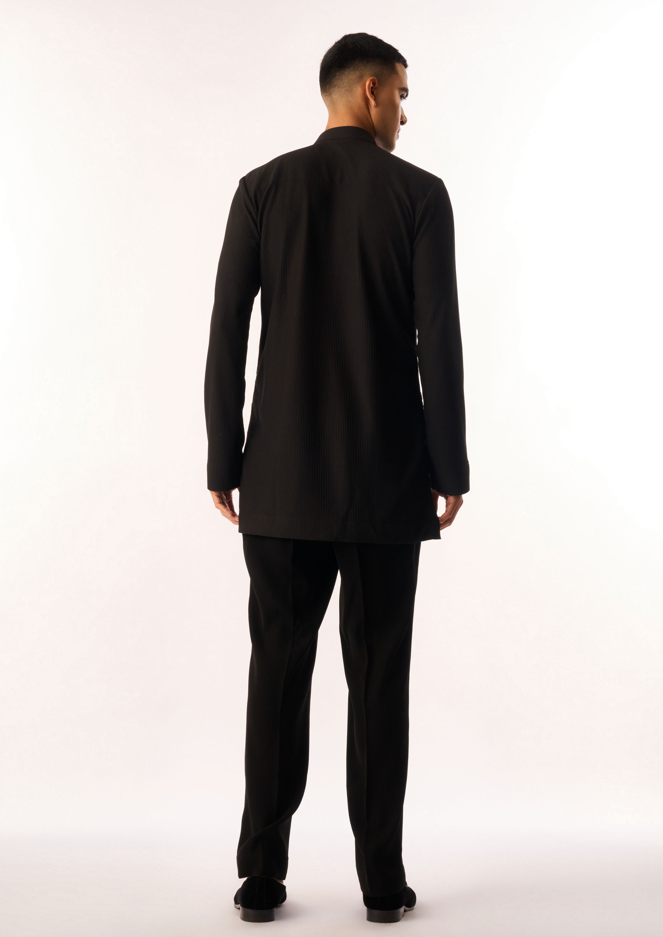 Twamev Men Black Crepe Kurta Set with Embroidery