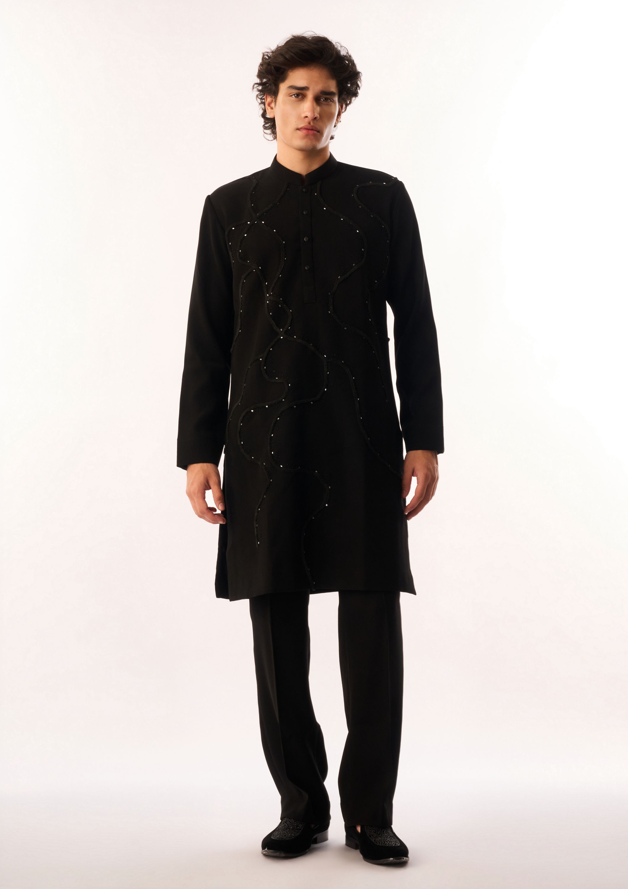 Twamev Men Black Crepe Kurta Set with Embroidery