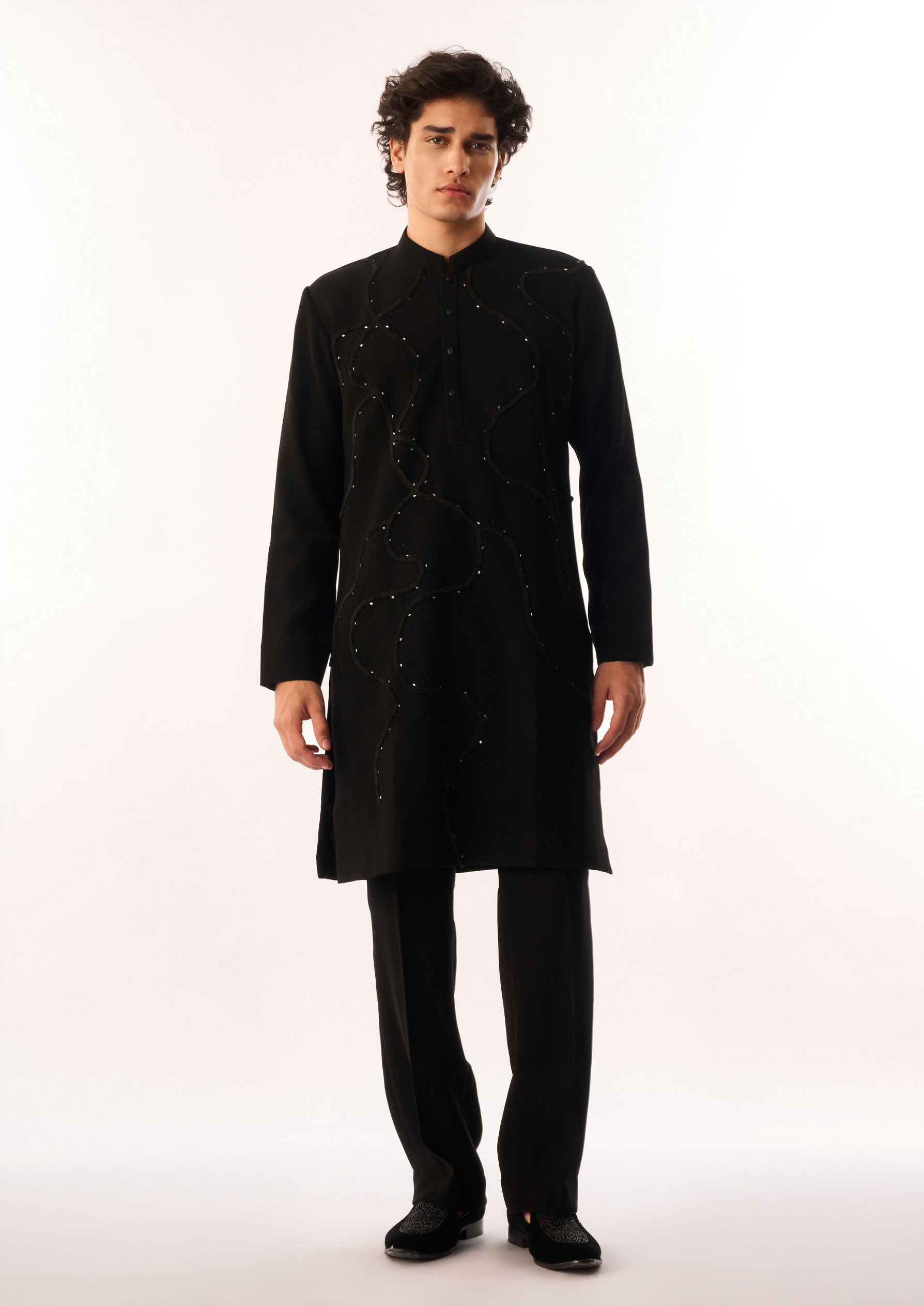 Twamev Men Black Crepe Kurta Set with Embroidery