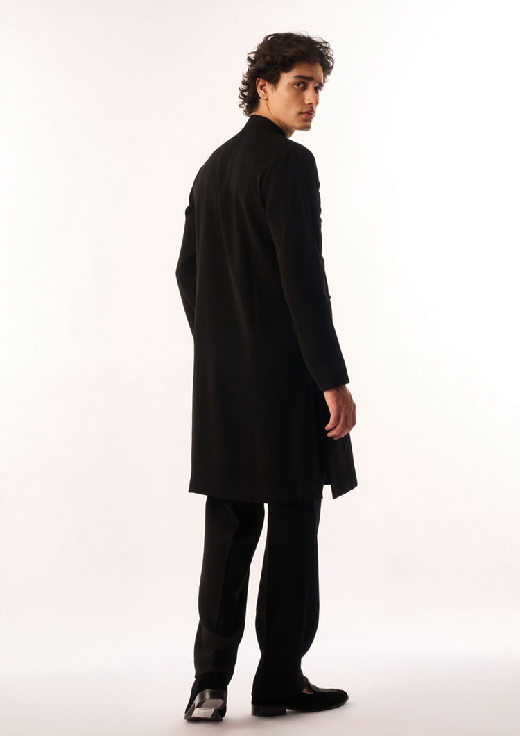 Twamev Men Black Crepe Kurta Set with Embroidery