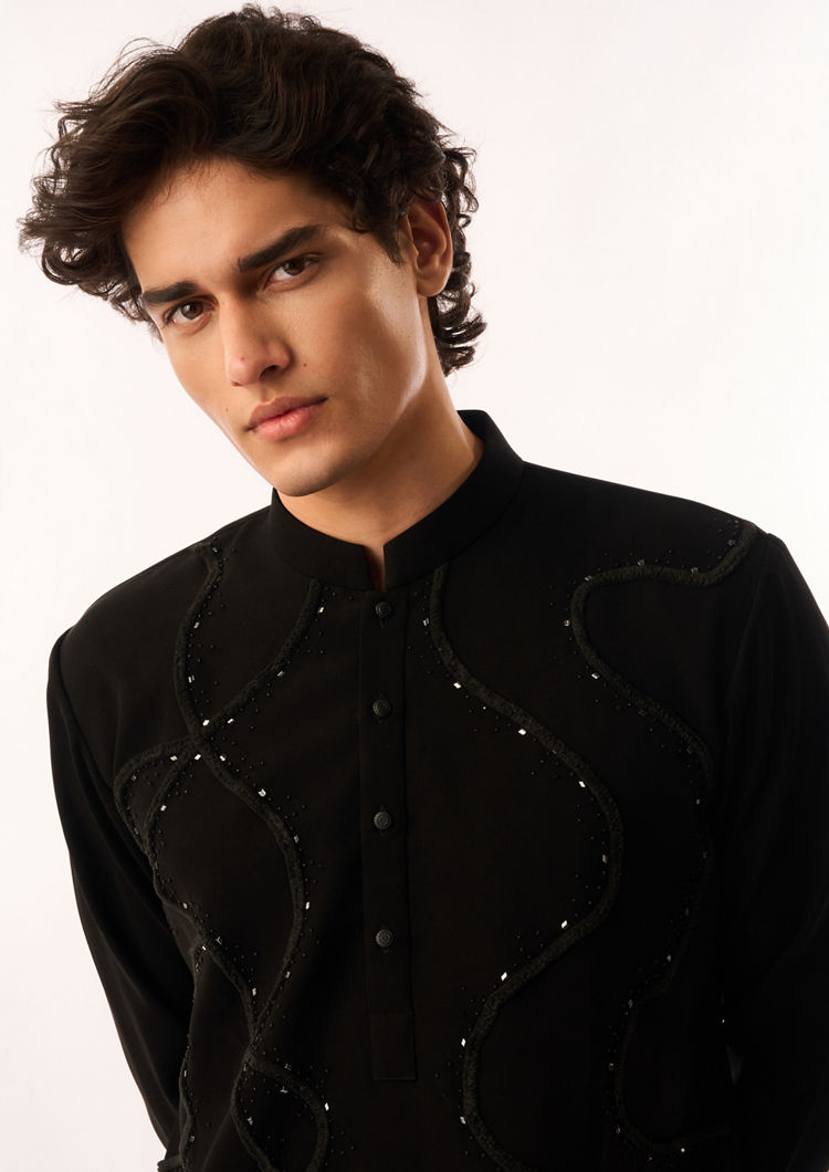 Twamev Men Black Crepe Kurta Set with Embroidery