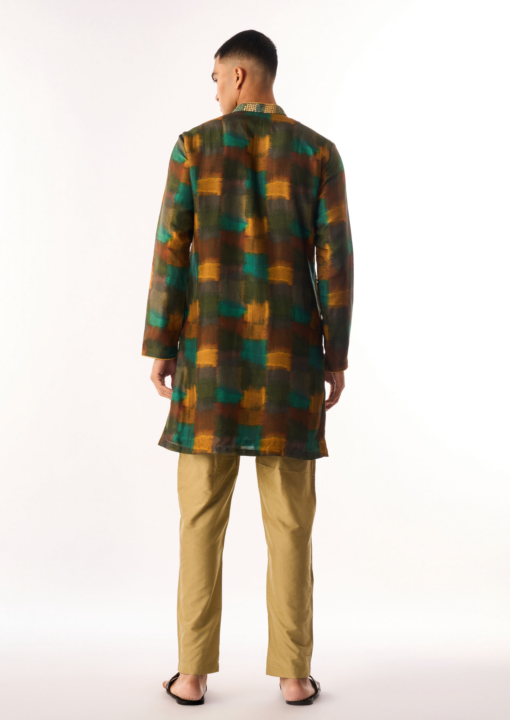 Twamev Men Olive Green Silk Kurta Set with Embroidery