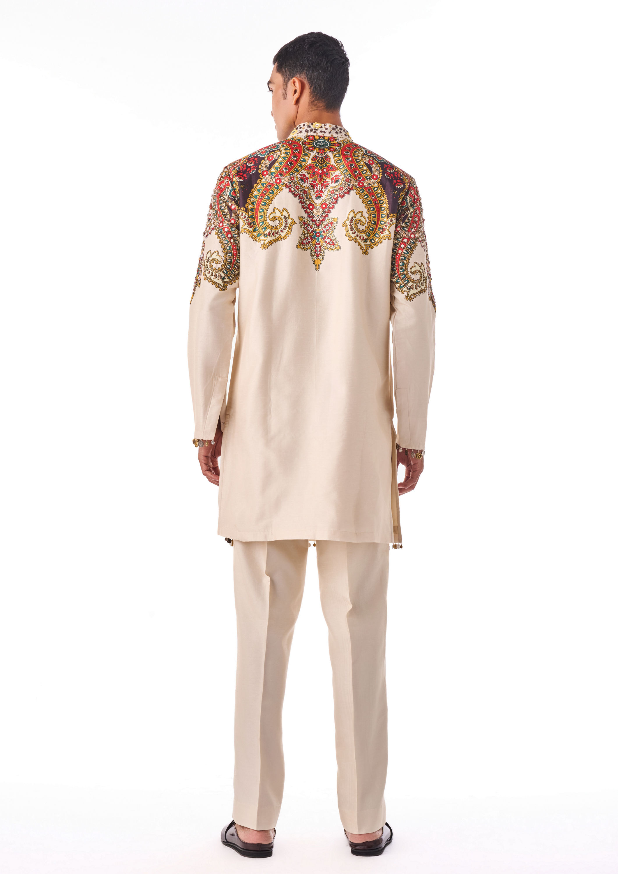 Twamev Men Ornate Paisley Printed Kurta Set