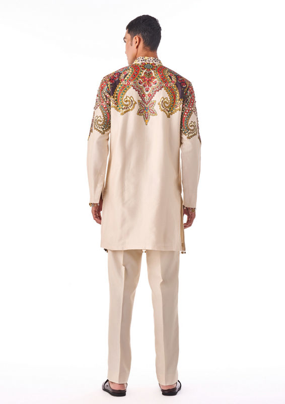 Twamev Men Ornate Paisley Printed Kurta Set