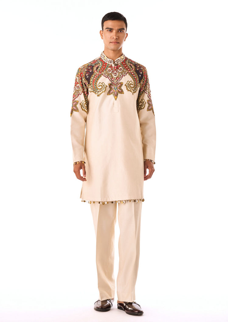 Twamev Men Ornate Paisley Printed Kurta Set