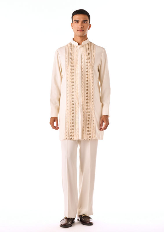 Twamev Men Ivory Textured Embroidered Kurta Set