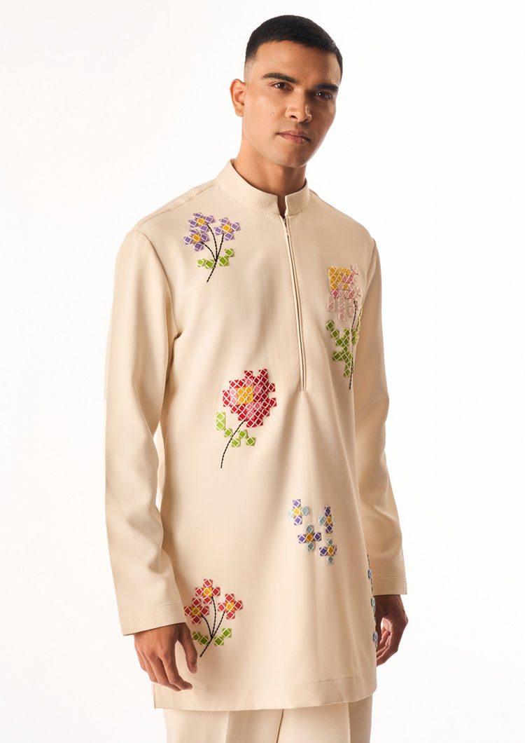 Twamev Men Cream Crepe Kurta Set with Floral Embroidery