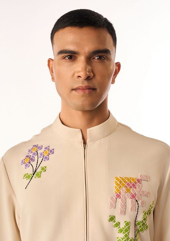 Twamev Men Cream Crepe Kurta Set with Floral Embroidery