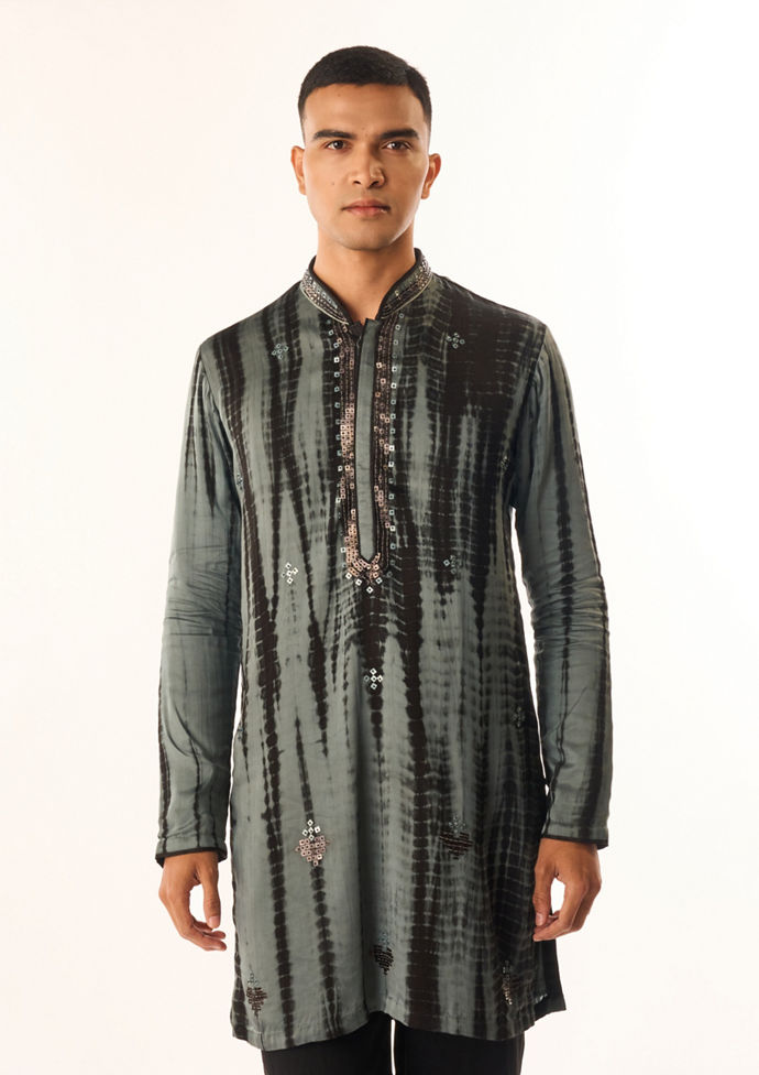 Twamev Men Green Satin Kurta Set with Embroidery