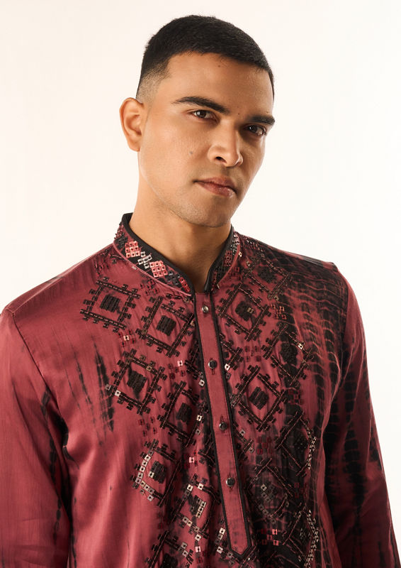 Twamev Men Maroon Satin Kurta Set with Embroidery