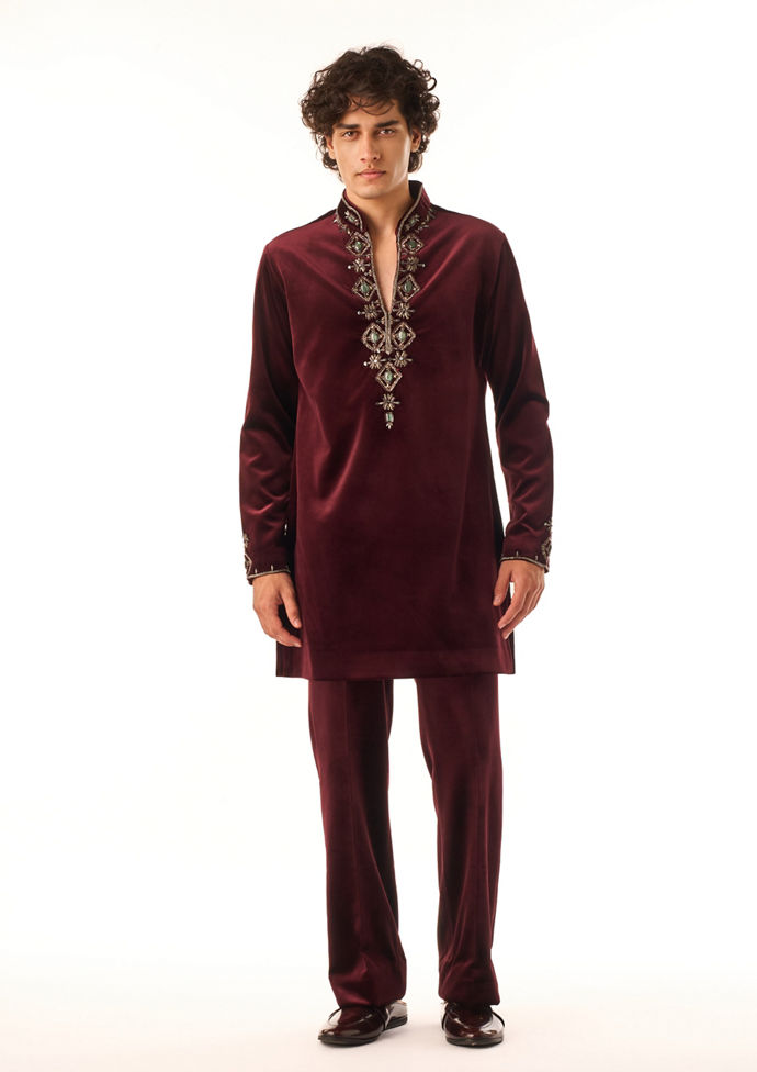 Twamev Men Maroon Zardosi Kurta Set