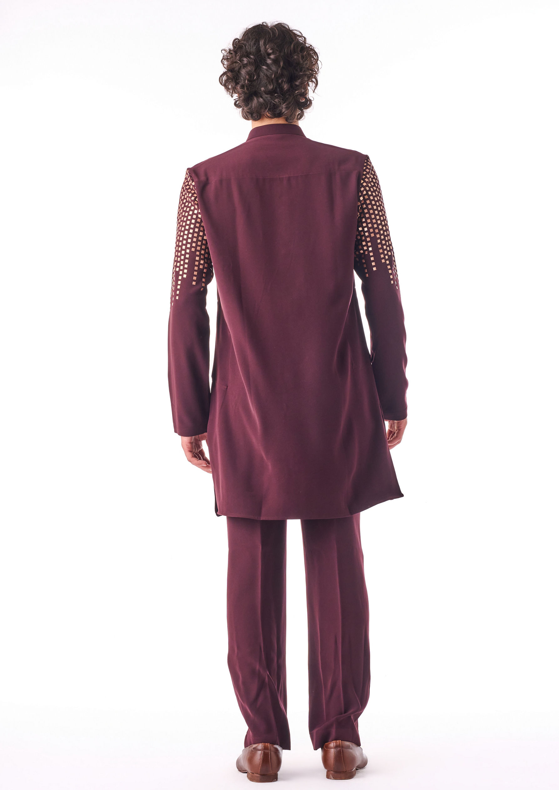 Twamev Men Wine Crepe Kurta Pajama with Embroidery