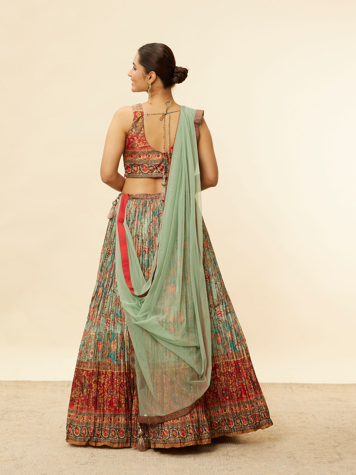 alt message - Mohey Women Sea Green and Rust Floral Printed Lehenga image number 4