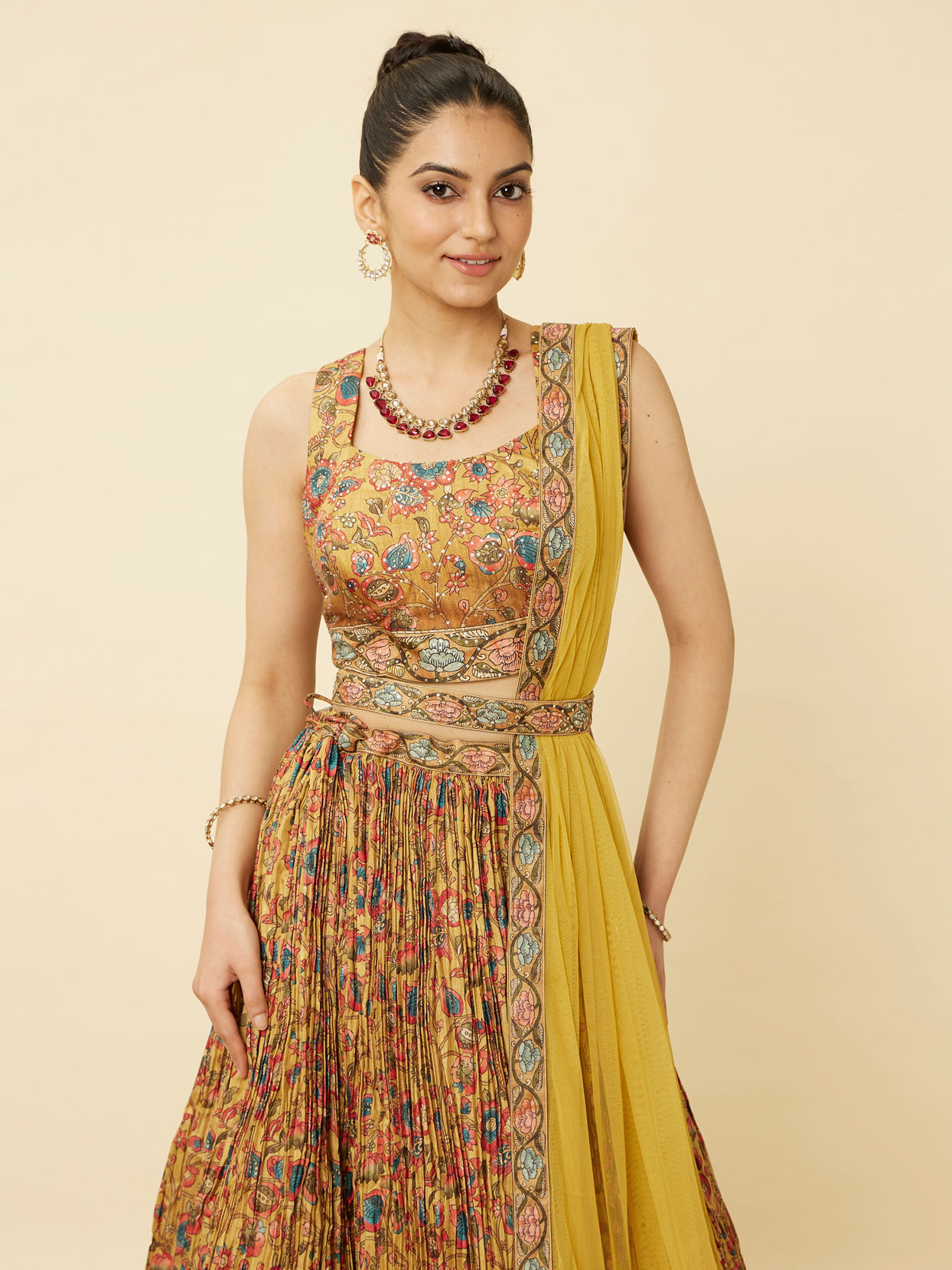 alt message - Mohey Women Mustard Yellow Floral Printed Lehenga image number 1