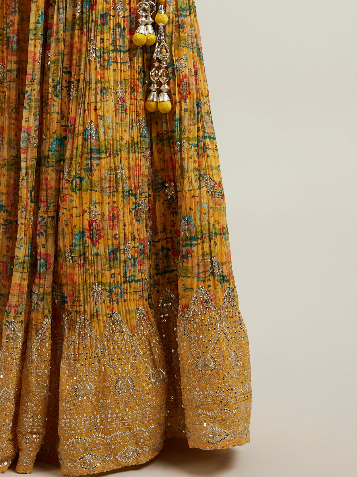 alt message - Mohey Women Mustard Georgette with Hand Embroidery and Sequins Lehenga image number 3