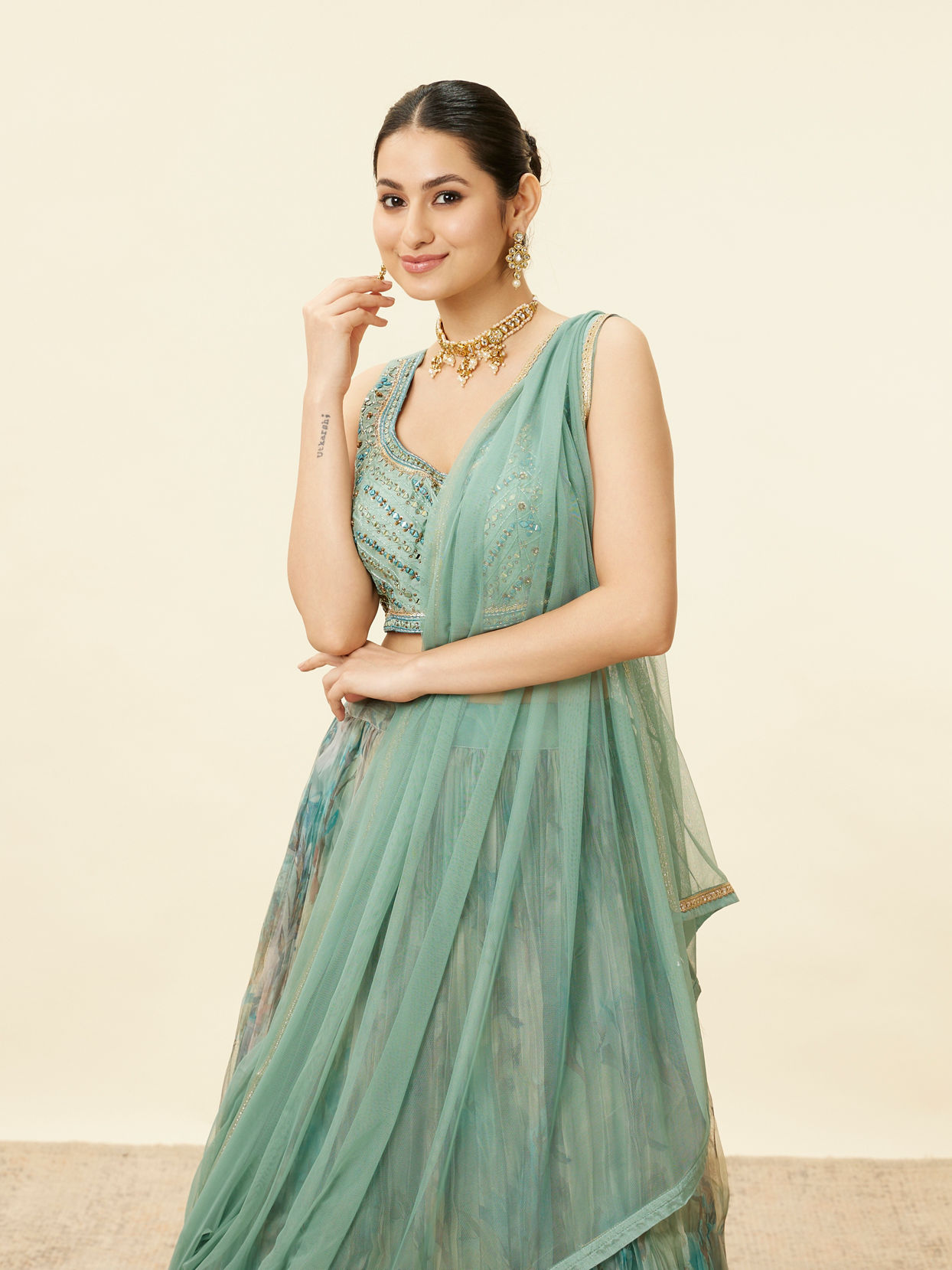 alt message - Mohey Women Sea Green Mirror Work Lehenga image number 1