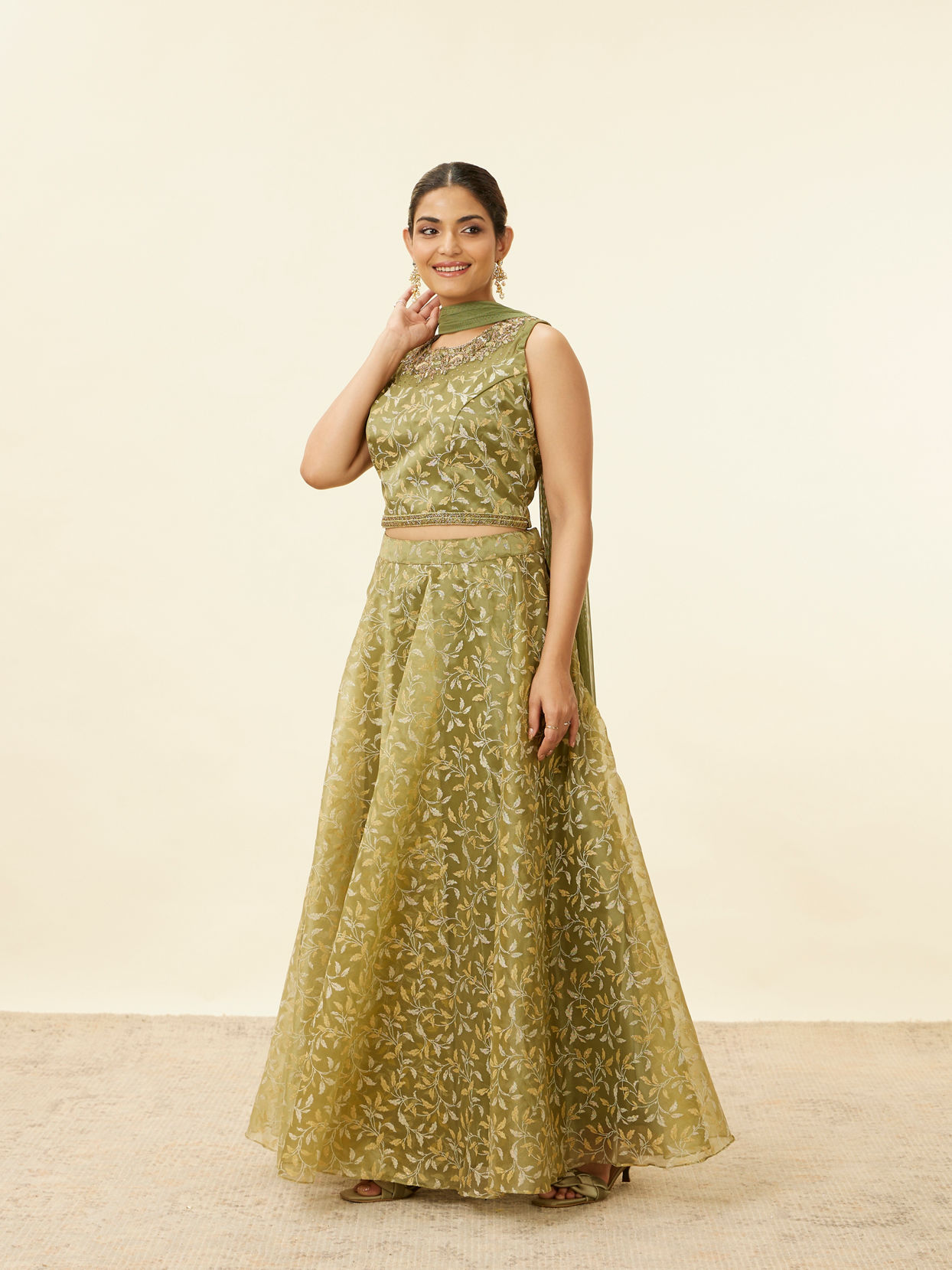 alt message - Mohey Women Tea Green Bel Embroidered Lehenga image number 3