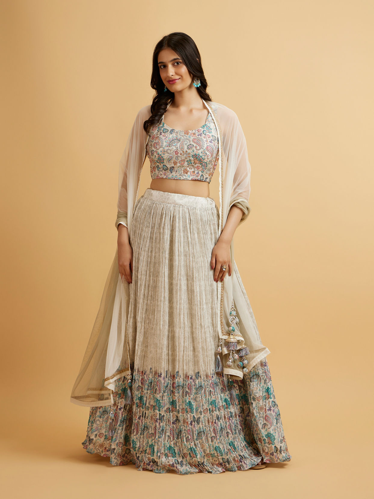 alt message - Mohey Women Cream Floral Paisley Patterned Sequinned Lehenga image number 0