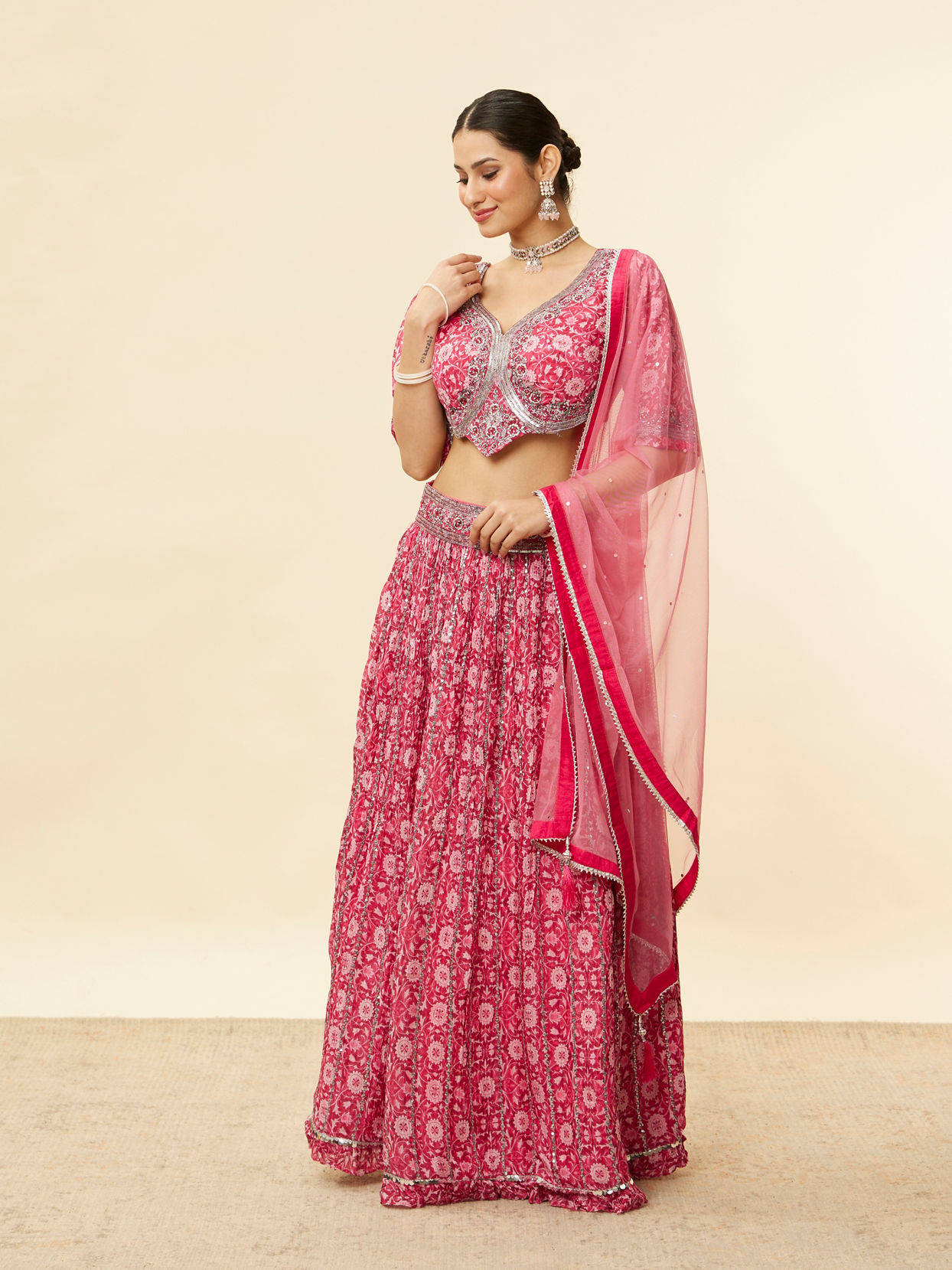 alt message - Mohey Women Watermelon Pink Floral Print Sequined Lehenga image number 2