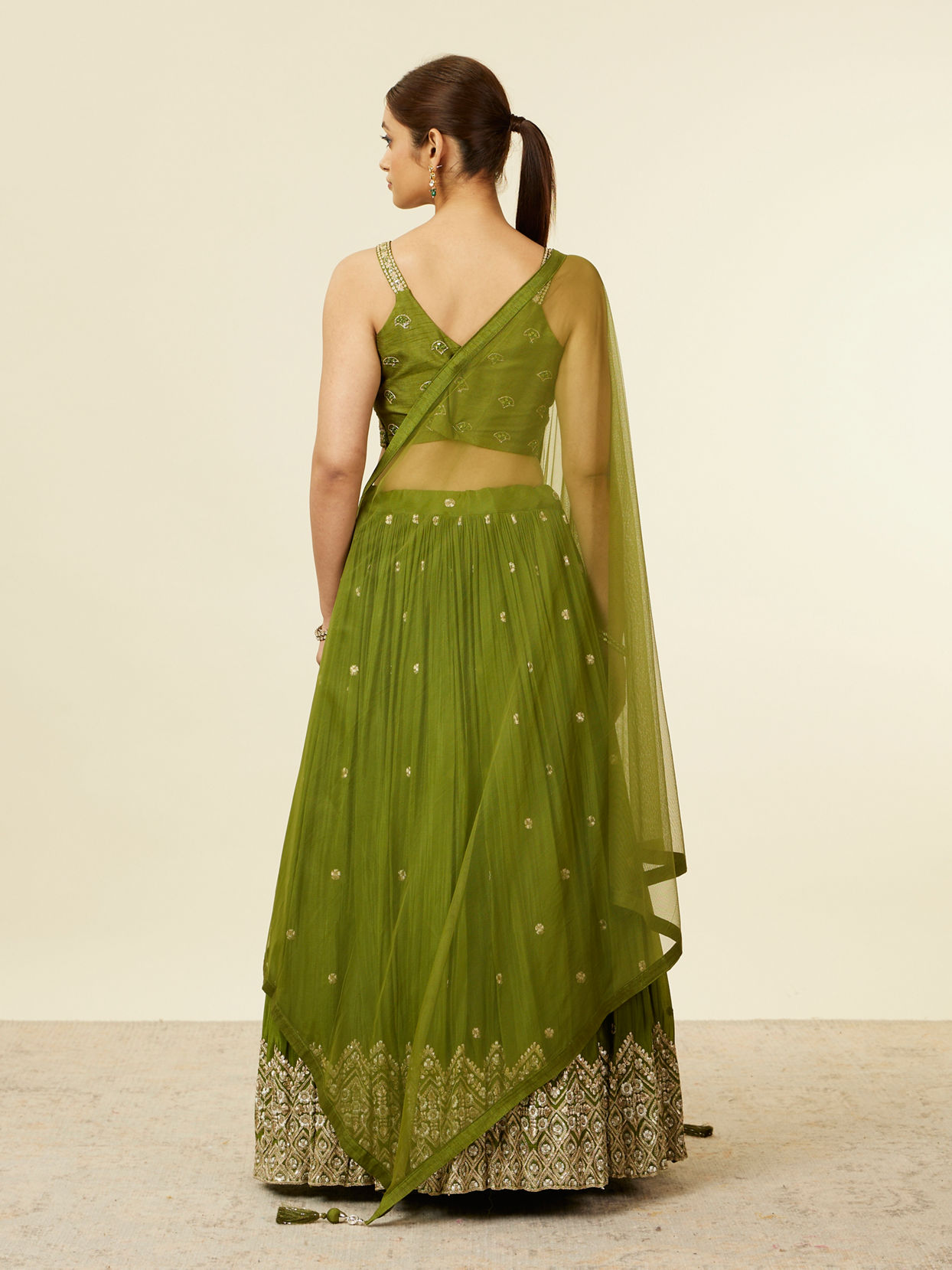 alt message - Mohey Women Mehandi Green Buta Patterned Lehenga image number 4