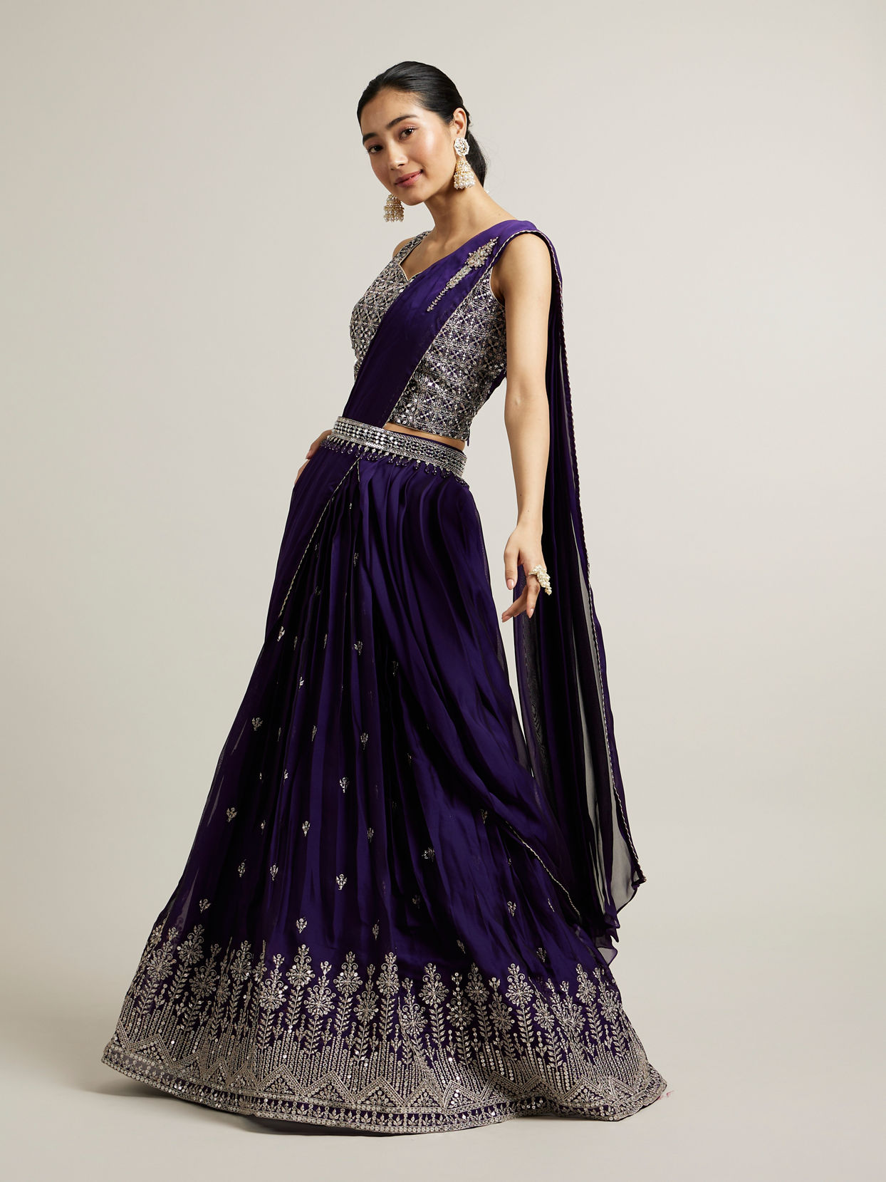 alt message - Mohey Women Festive Purple Georgette Lehenga image number 2