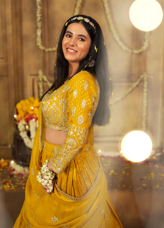Mohey Women Mustard Yellow Imperial Paisley Patterned Lehenga