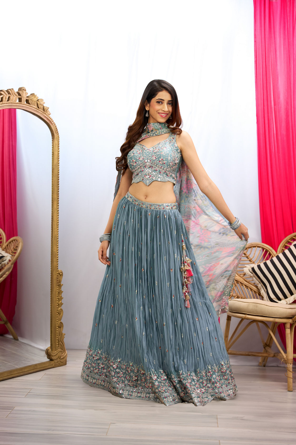 alt message - Mohey Women Elegant Blue Chinon Crop Top Lehenga with Boota Border image number 0