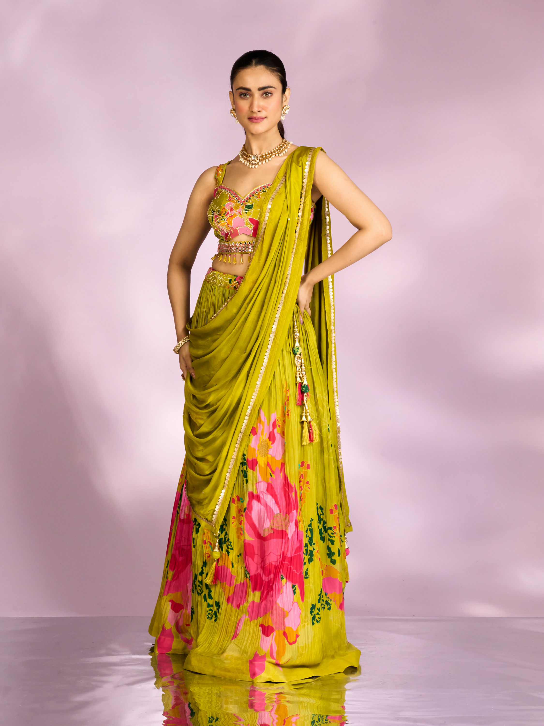 Mohey Women Gorgeous Lush Green Lehenga