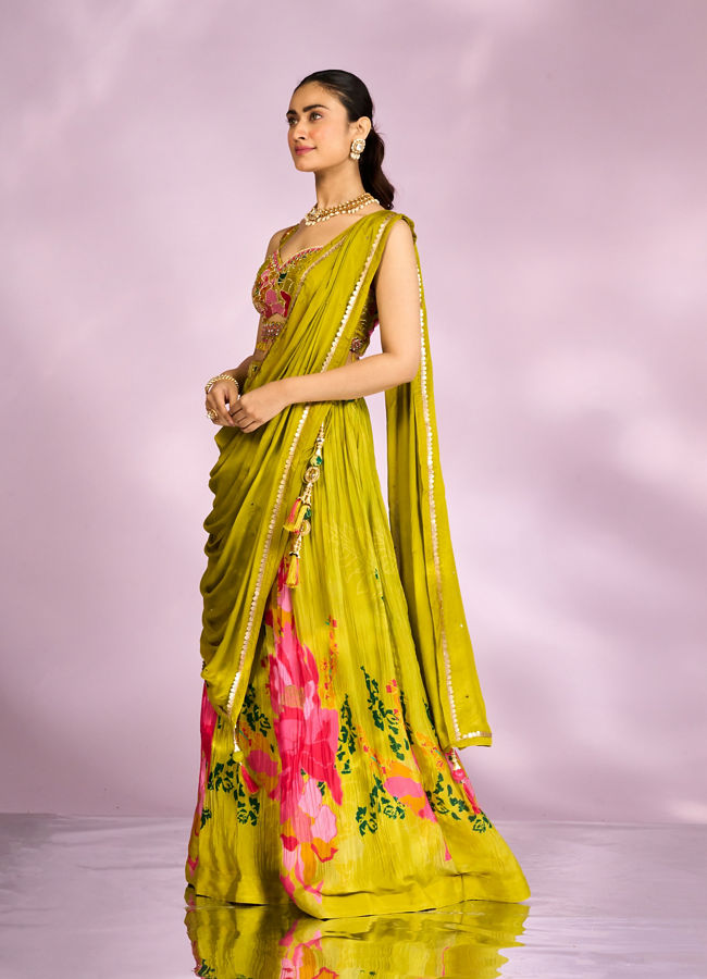 Mohey Women Gorgeous Lush Green Lehenga